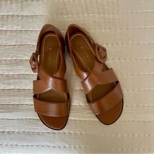 Vionic Pacifica Tan Sandals with Wide Leather Straps